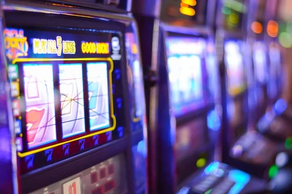88slot platform interface showing account dashboard, sports betting section, and live casino games