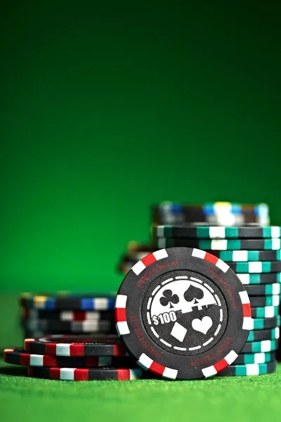 88slot Speed Roulette live-dealer studio showing multi-angle camera feeds, spinning wheel, and croupier at the table